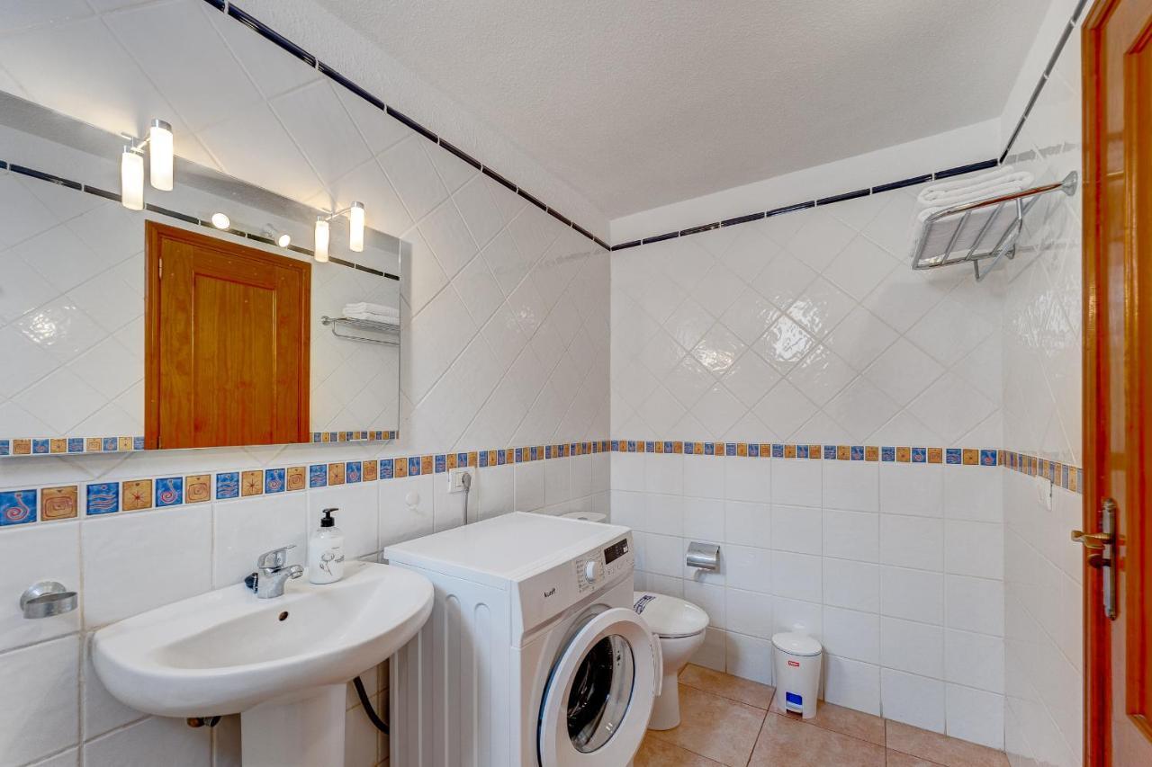 Pretty 1B Apartment In Diamantes 2, Heated Pool Los Cristianos (Tenerife) Exterior foto